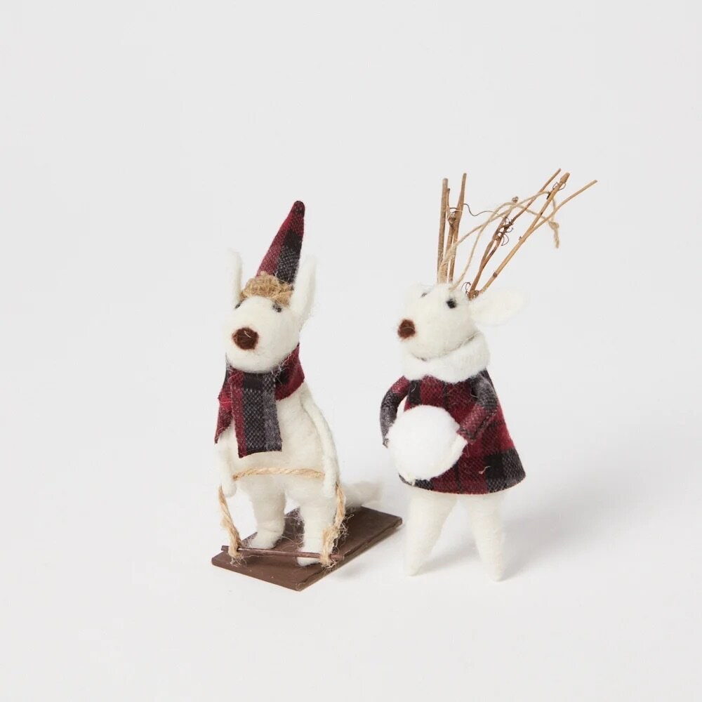 Reindeers White w. Sledge