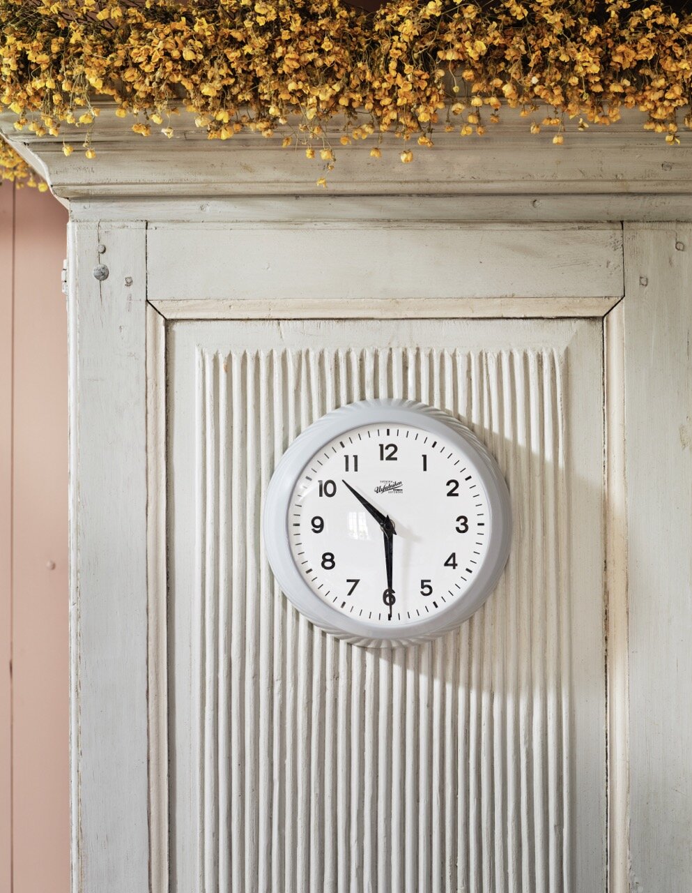 Wall Clock Folke Grey